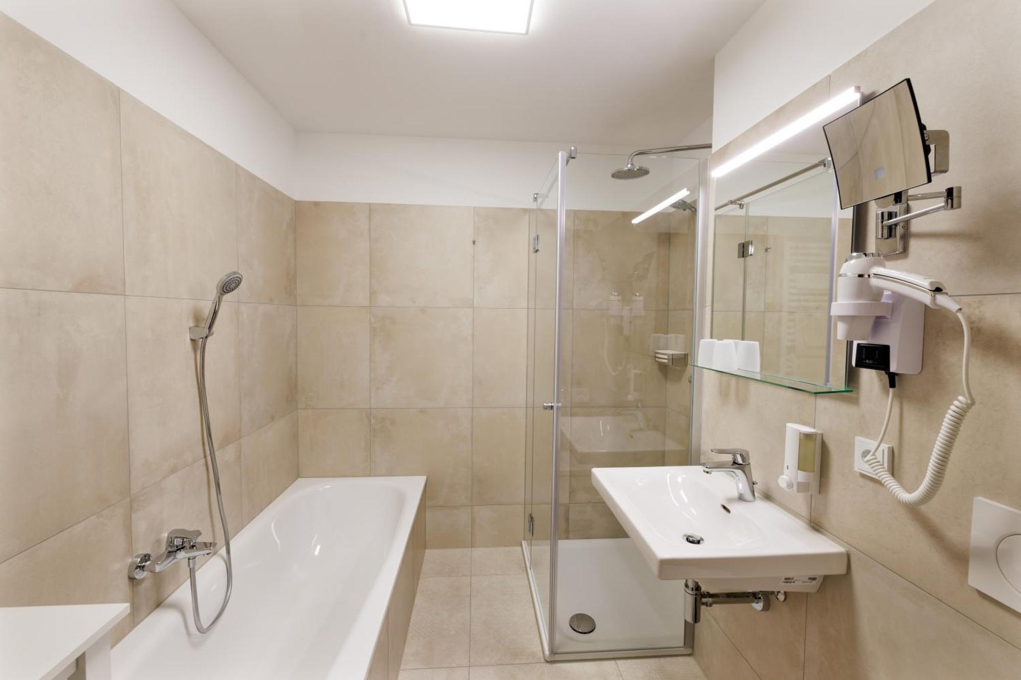 Deeke'S Quellenhof Hotel Lubbecke Luaran gambar